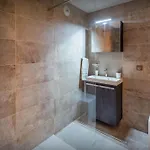 Isatys - Ovo Network Chalet *
